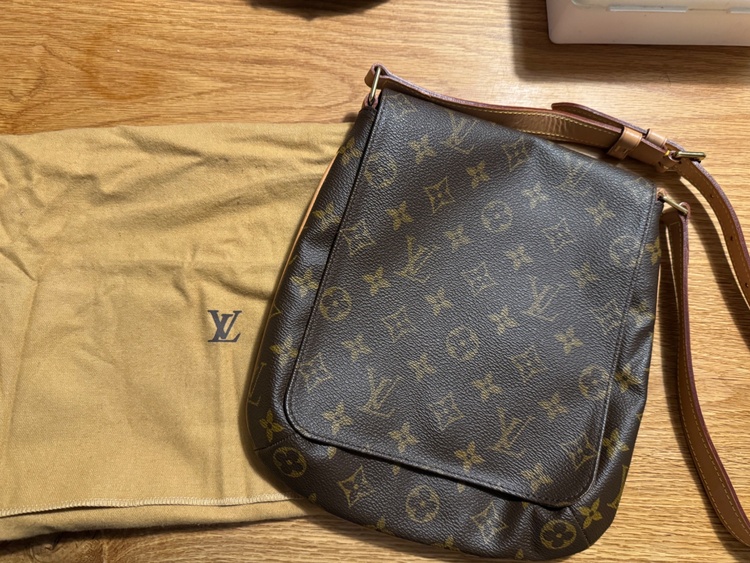 不明（ブランドバッグ）の商品画像 - 査定依頼日：2026年2月3日 - 最高査定価格：70,000円