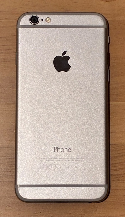 iPhone iPhone SE (第 2 世代) 64GB SIMフリー（スマホ）の商品画像 - 査定依頼日：2026年9月4日 - 最高査定価格：8,000円