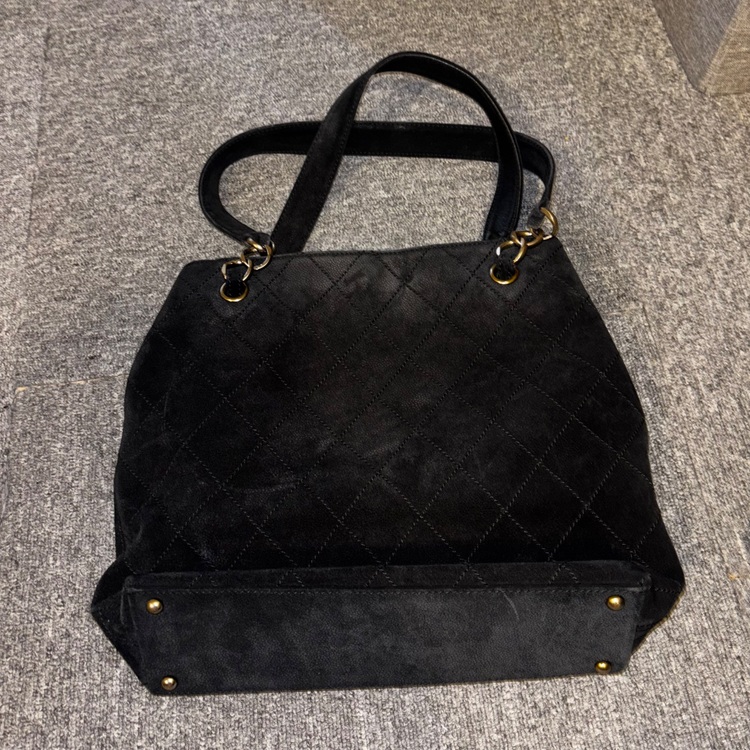 ワイルドステッチキャビアスキンバッグ（ブランドバッグ）の商品画像 - 査定依頼日：2025年7月31日 - 最高査定価格：70,000円