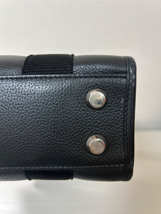 バレンシアガ  （ブランドバッグ）の商品画像 - 査定依頼日：2026年4月15日 - 最高査定価格：70,000円