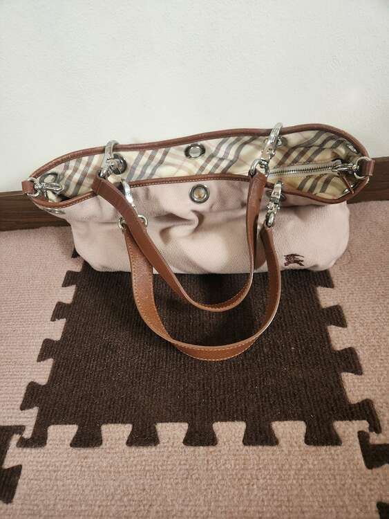 BLUEレーベル（ブランドバッグ）の商品画像 - 査定依頼日：2025年3月16日 - 最高査定価格：1,000円