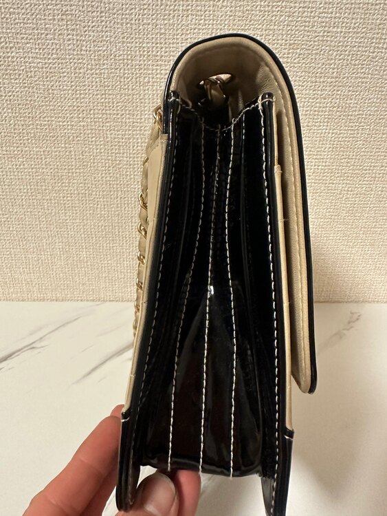 チョコバー（ブランドバッグ）の商品画像 - 査定依頼日：2025年3月31日 - 最高査定価格：70,000円