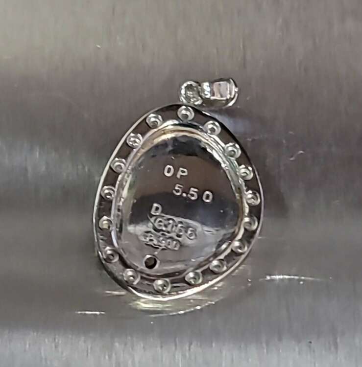 オパール ネックレスヘッド（宝石）の商品画像 - 査定依頼日：2025年1月5日 - 最高査定価格：160,000円