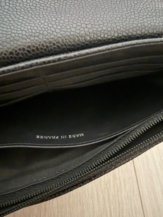 ハーフムーンチェーンウォレット（ブランド財布・小物）の商品画像 - 査定依頼日：2026年10月12日 - 最高査定価格：170,000円