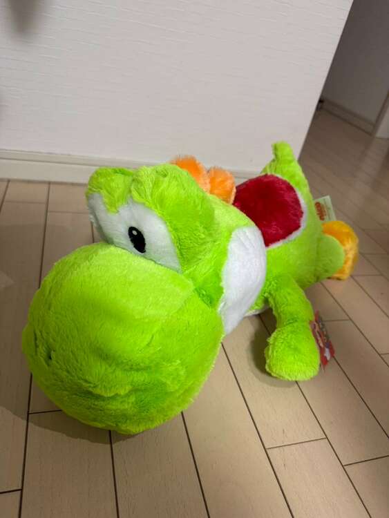 スーパーマリオ特大サイズクタッとぬいぐるみヨッシー（その他のおもちゃ）の商品画像 - 査定依頼日：2025年2月13日 - 最高査定価格：500円