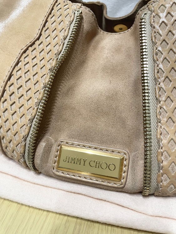 ジミーチュウ  （ブランドバッグ）の商品画像 - 査定依頼日：2025年8月16日 - 最高査定価格：5,000円