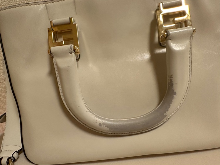 fendi ffトート（ブランドバッグ）の商品画像 - 査定依頼日：2025年9月3日 - 最高査定価格：50,000円