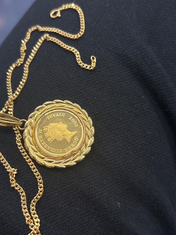 コイン付きネックレス（金・貴金属）の商品画像 - 査定依頼日：2025年11月4日 - 最高査定価格：376,000円