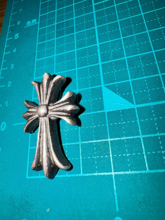 CHクロスネックレス（古着・ファッション）の商品画像 - 査定依頼日：2026年8月28日 - 最高査定価格：30,000円