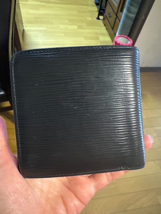 ルイヴィトン エピ （ブランドバッグ）の商品画像 - 査定依頼日：2025年11月6日 - 最高査定価格：15,000円