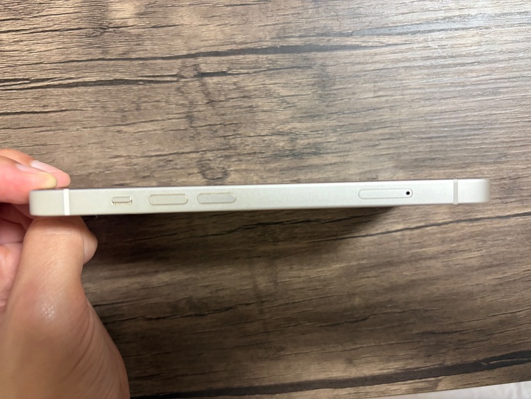 iPhone iPhone 14 256GB SIMフリー（スマホ）の商品画像 - 査定依頼日：2026年8月10日 - 最高査定価格：47,000円