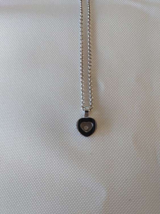 ショパール　Happyダイヤシリーズ（宝石）の商品画像 - 査定依頼日：2025年3月27日 - 最高査定価格：100,000円