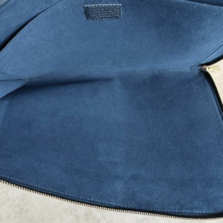 ルイヴィトン ポシェット ジュール GM トリヨンレザー（ブランドバッグ）の商品画像 - 査定依頼日：2025年8月12日 - 最高査定価格：55,000円