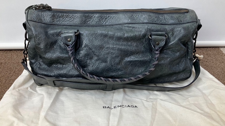 バレンシアガ  （ブランドバッグ）の商品画像 - 査定依頼日：2026年2月23日 - 最高査定価格：98,000円
