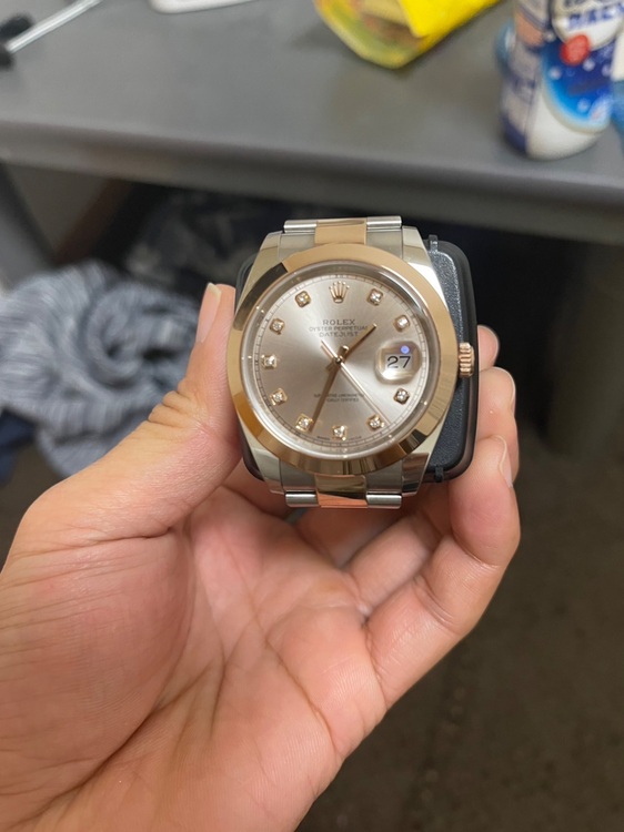 ロレックス デイトジャスト 126301（高級時計）の商品画像 - 査定依頼日：2025年6月20日 - 最高査定価格：2,000,000円