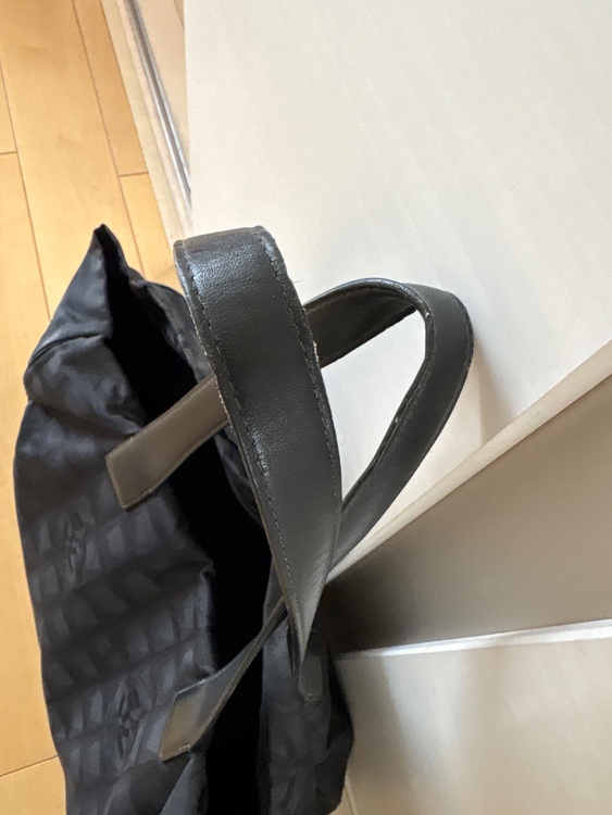 バッグ（ブランドバッグ）の商品画像 - 査定依頼日：2026年5月13日 - 最高査定価格：7,000円