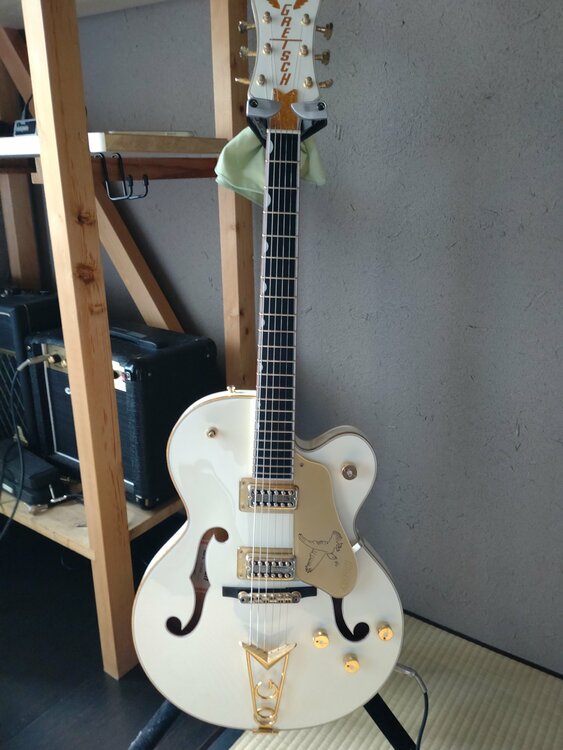 ホワイトファルコンG6136（ピアノ・楽器・PA機材）の商品画像 - 査定依頼日：2026年4月13日 - 最高査定価格：260,000円