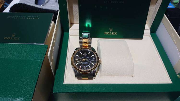 スカイドゥエラー（高級時計）の商品画像 - 査定依頼日：2025年3月13日 - 最高査定価格：2,580,000円