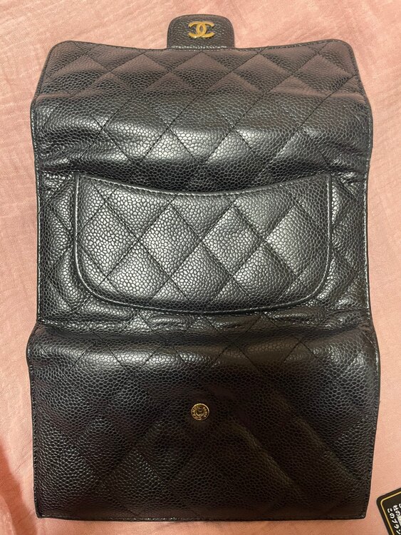 マトラッセ（ブランド財布・小物）の商品画像 - 査定依頼日：2024年11月26日 - 最高査定価格：40,000円