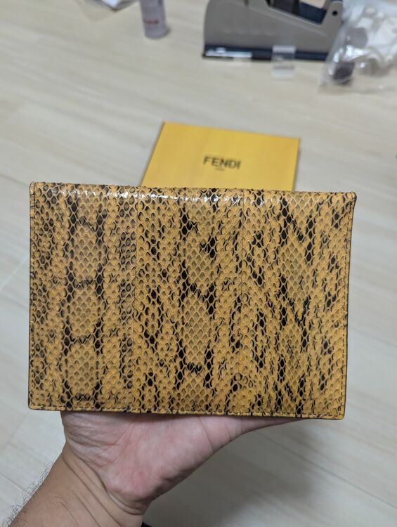 クラッチバッグ（ブランドバッグ）の商品画像 - 査定依頼日：2025年9月13日 - 最高査定価格：30,000円