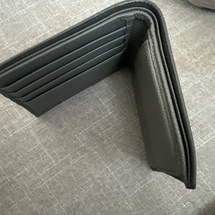 プラダ  （ブランドバッグ）の商品画像 - 査定依頼日：2025年8月30日 - 最高査定価格：30,000円