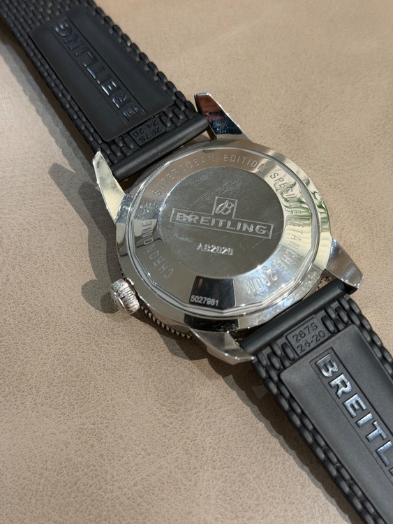ブライトリング スーパーオーシャン AB2020（高級時計）の商品画像 - 査定依頼日：2026年4月1日 - 最高査定価格：380,000円