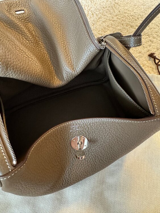 エルメス リンディ （ブランドバッグ）の商品画像 - 査定依頼日：2025年3月24日 - 最高査定価格：1,300,000円