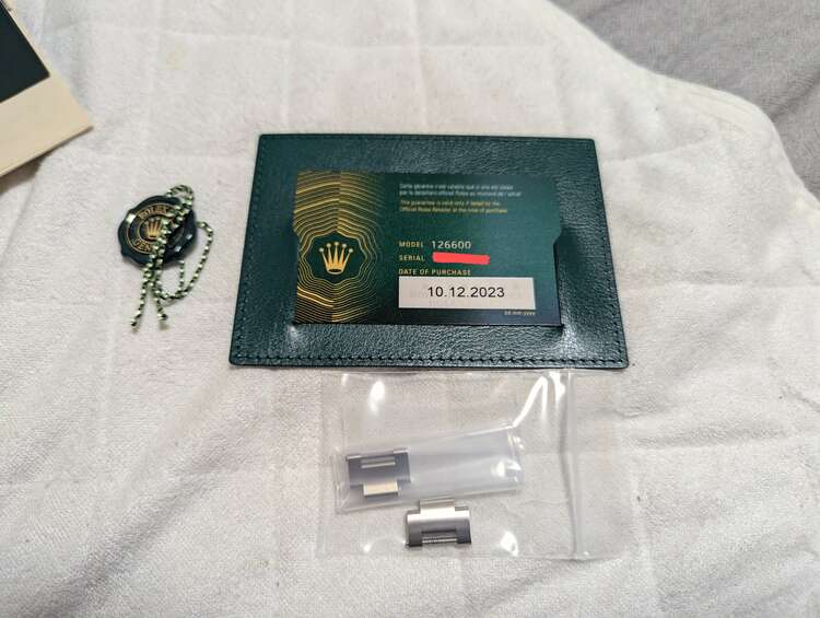 ロレックス シードゥエラー 12660（高級時計）の商品画像 - 査定依頼日：2025年4月15日 - 最高査定価格：1,770,000円