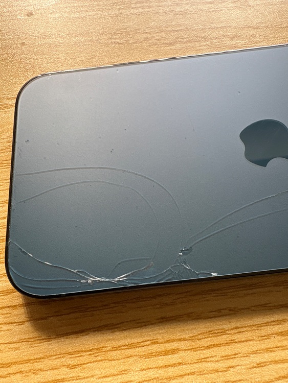 iPhone１２pro（スマホ）の商品画像 - 査定依頼日：2025年11月23日 - 最高査定価格：30,000円