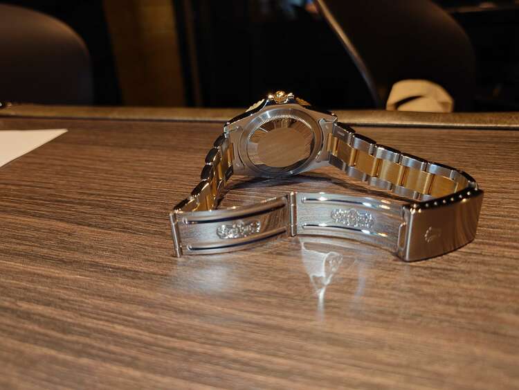 ロレックス GMTマスター 1675/3（高級時計）の商品画像 - 査定依頼日：2025年5月30日 - 最高査定価格：2,000,000円