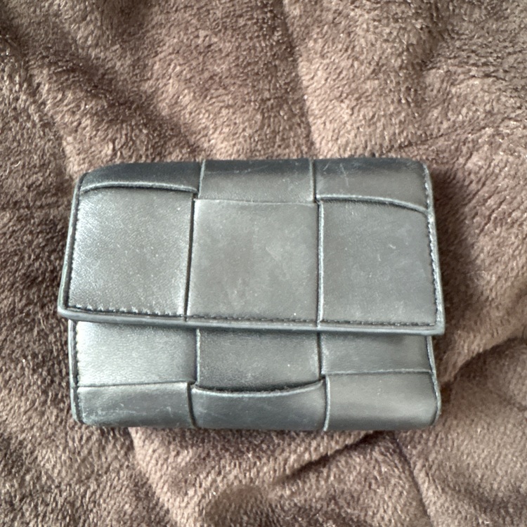 ボッテガ・ヴェネタ  （ブランドバッグ）の商品画像 - 査定依頼日：2025年9月30日 - 最高査定価格：25,000円