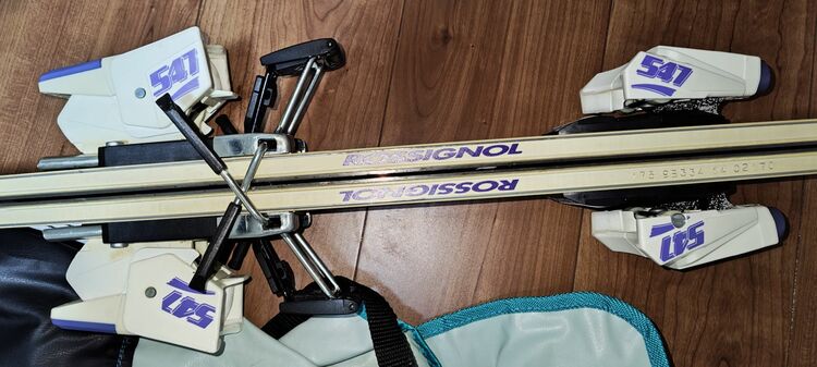 ロシニョールスキー板　Lumiere soft＆light　Sサイズ（アウトドア用品）の商品画像 - 査定依頼日：2025年11月22日 - 最高査定価格：2,000円