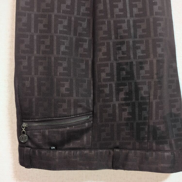 FENDIレディースパンツ総柄（古着・ファッション）の商品画像 - 査定依頼日：2025年10月1日 - 最高査定価格：100,000円