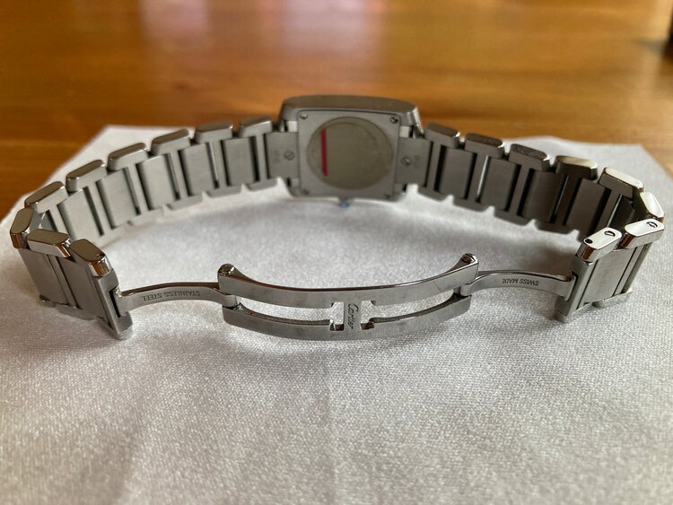 カルティエ タンク （高級時計）の商品画像 - 査定依頼日：2025年4月20日 - 最高査定価格：275,000円