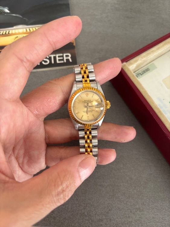 9712890 （高級時計）の商品画像 - 査定依頼日：2025年8月5日 - 最高査定価格：690,000円