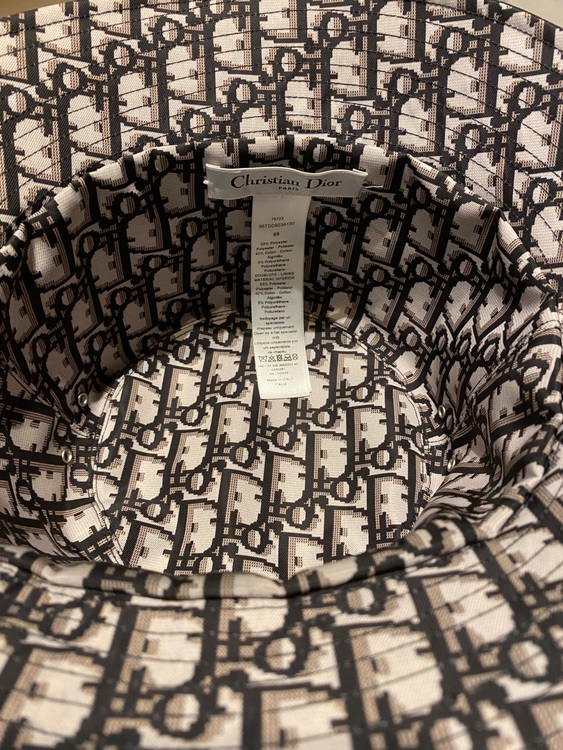 ディオール  （ブランドバッグ）の商品画像 - 査定依頼日：2025年9月25日 - 最高査定価格：35,000円