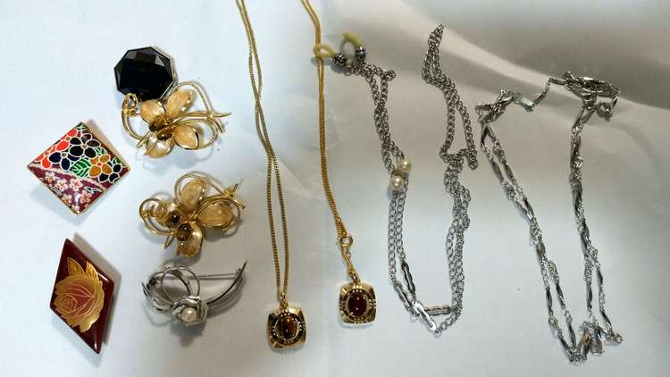 金杯 ネックレス（金・貴金属）の商品画像 - 査定依頼日：2023年10月8日 - 最高査定価格：1,000円