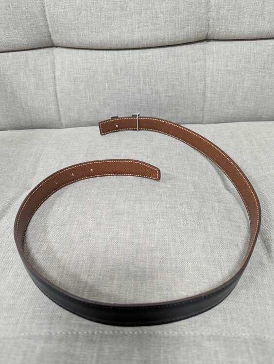エルメス Hバックル リバーシブルベルト（ブラック×ブラウン系）（古着・ファッション）の商品画像 - 査定依頼日：2026年10月6日 - 最高査定価格：30,000円