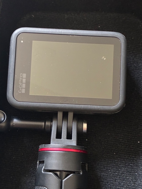 HERO9 black（カメラ）の商品画像 - 査定依頼日：2026年4月16日 - 最高査定価格：10,000円