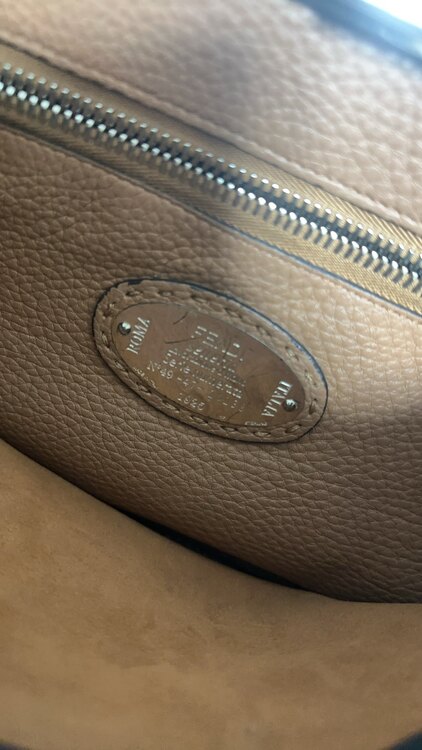 フェンディ  （ブランドバッグ）の商品画像 - 査定依頼日：2025年3月31日 - 最高査定価格：110,000円