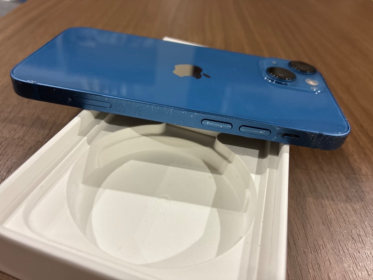 iPhone13mini（スマホ）の商品画像 - 査定依頼日：2026年6月24日 - 最高査定価格：33,000円