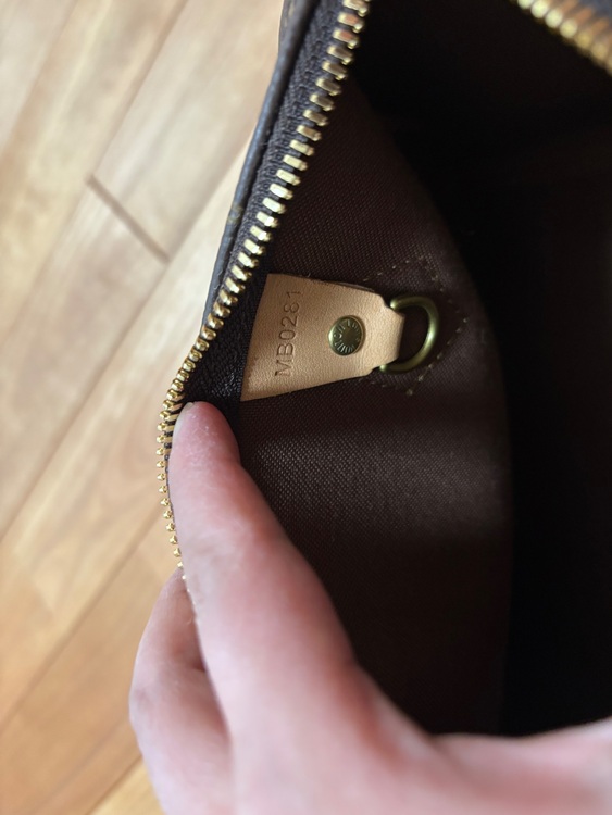 25（ブランドバッグ）の商品画像 - 査定依頼日：2025年9月22日 - 最高査定価格：135,000円