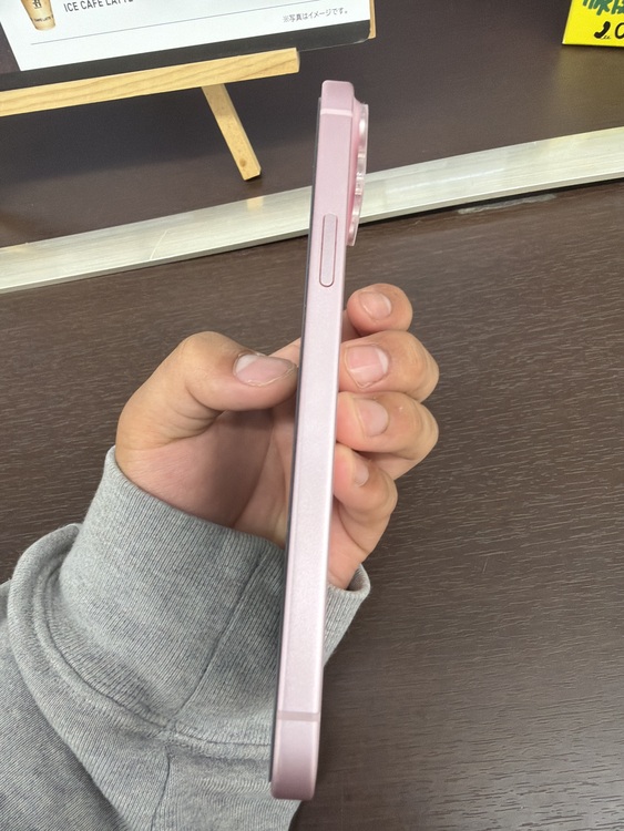 iPhone 15 Plus 128GB SIMフリー（スマホ）の商品画像 - 査定依頼日：2026年5月18日 - 最高査定価格：59,000円