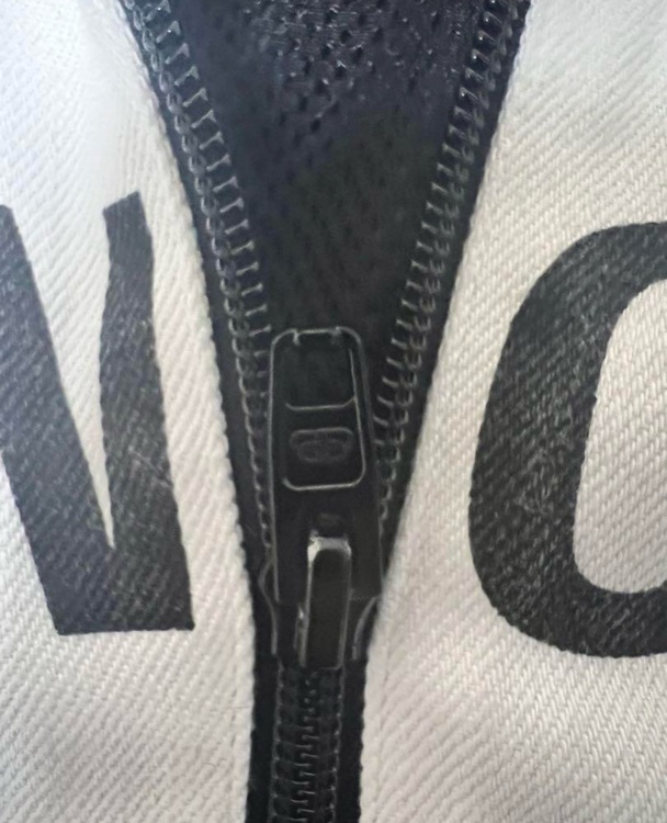 バレンシアガ  （ブランドバッグ）の商品画像 - 査定依頼日：2025年8月29日 - 最高査定価格：70,000円