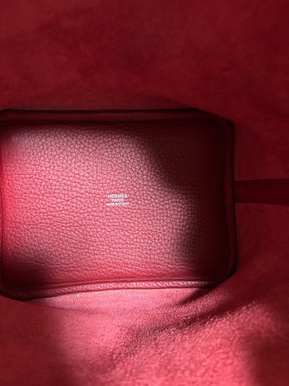 エルメス ピコタンロックＰＭ トリヨンクレマンス ルージュガランス □R刻印（ブランドバッグ）の商品画像 - 査定依頼日：2025年11月15日 - 最高査定価格：120,000円