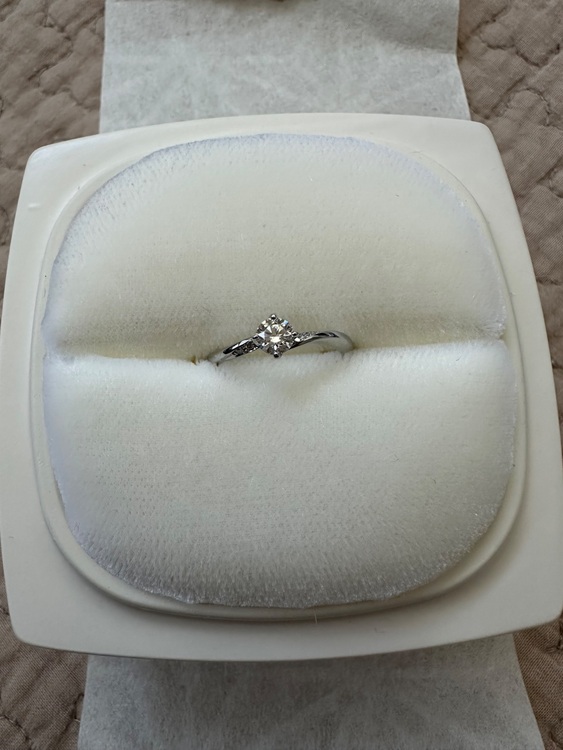 俄　露華（金・貴金属）の商品画像 - 査定依頼日：2025年6月5日 - 最高査定価格：25,000円