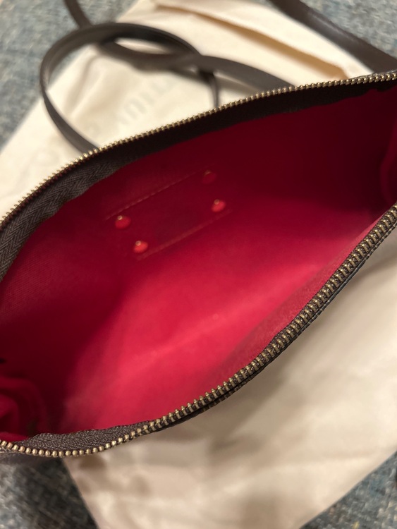 エヴァ（ブランドバッグ）の商品画像 - 査定依頼日：2025年8月30日 - 最高査定価格：143,000円