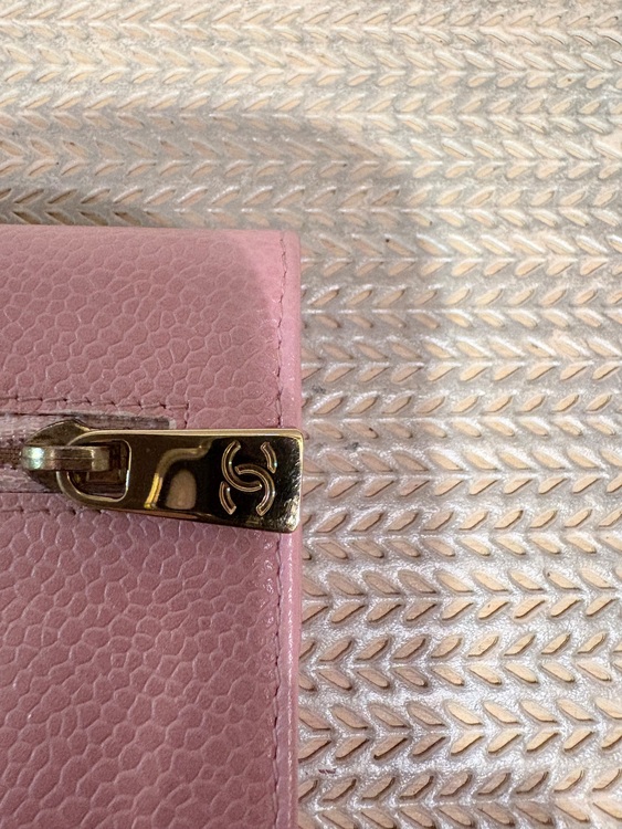 財布（ブランド財布・小物）の商品画像 - 査定依頼日：2025年11月19日 - 最高査定価格：25,000円