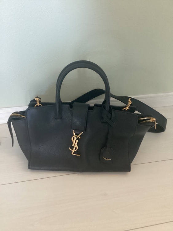 イブサンローラン  （ブランドバッグ）の商品画像 - 査定依頼日：2026年1月23日 - 最高査定価格：140,000円