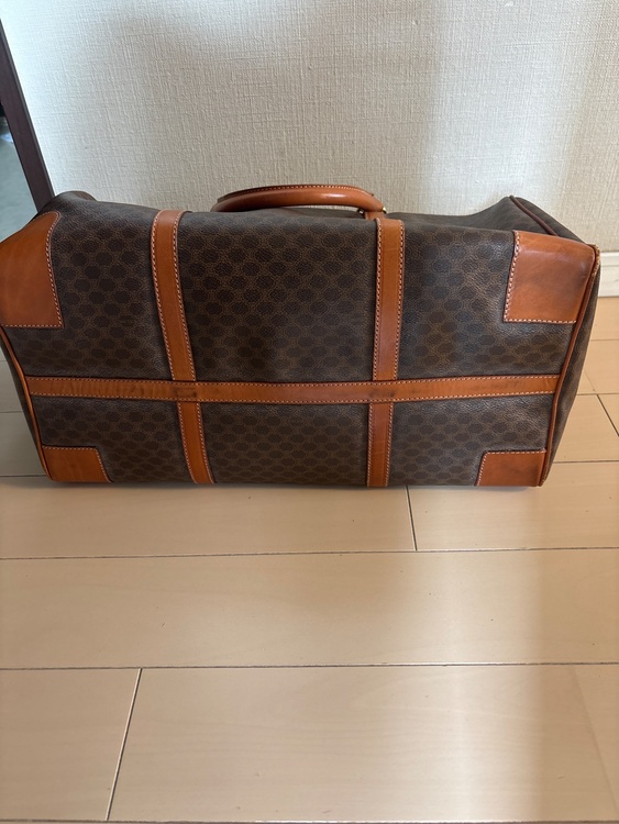 セリーヌ  （ブランドバッグ）の商品画像 - 査定依頼日：2026年4月5日 - 最高査定価格：16,000円